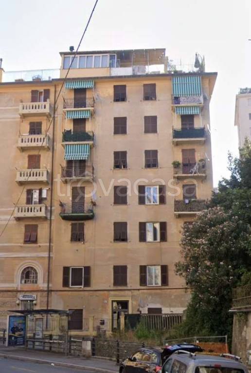 appartamento in vendita a Genova in zona Quezzi