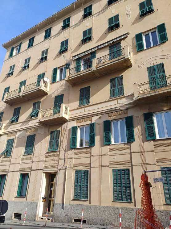 appartamento in vendita a Genova in zona Lagaccio / Granarolo