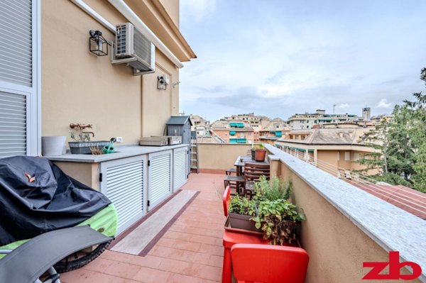 appartamento in vendita a Genova in zona Sturla