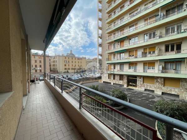 appartamento in vendita a Genova in zona Pegli