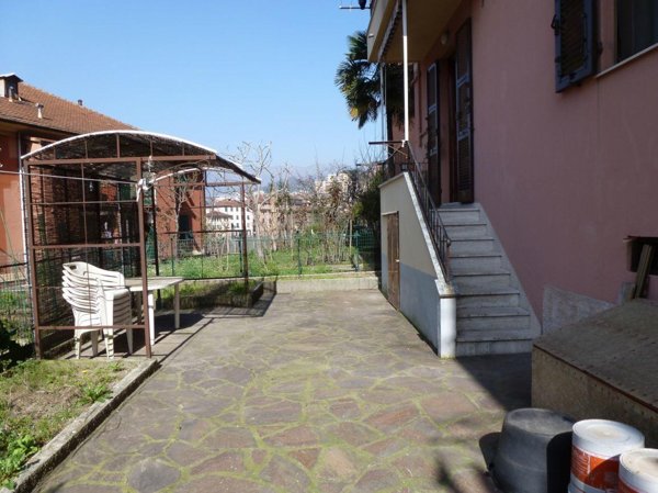 appartamento in vendita a Genova in zona Pontedecimo