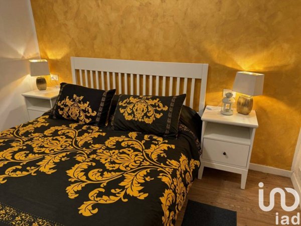 appartamento in vendita a Genova in zona Sottoripa / Maddalena / Molo