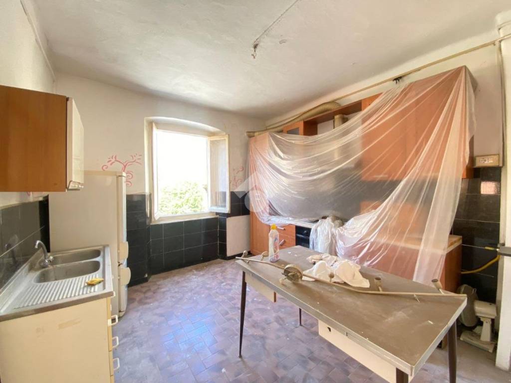 appartamento in vendita a Genova in zona Pontedecimo