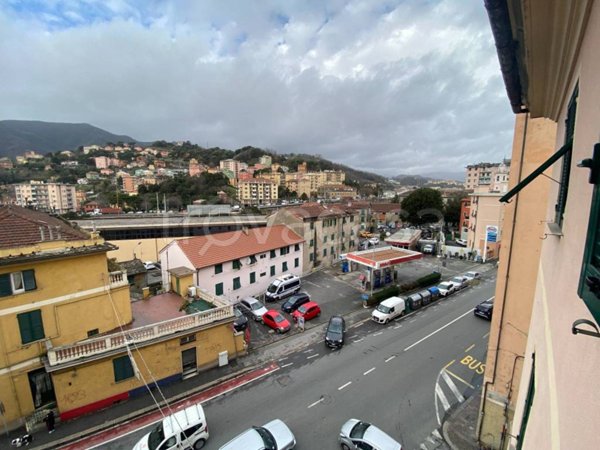 appartamento in vendita a Genova in zona Bolzaneto