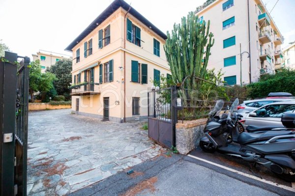 casa indipendente in vendita a Genova
