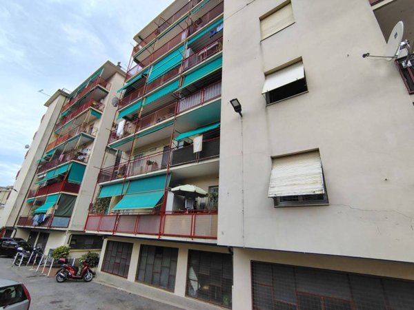 appartamento in vendita a Genova in zona Molassana