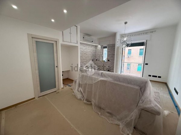 appartamento in vendita a Genova in zona Sestri Ponente