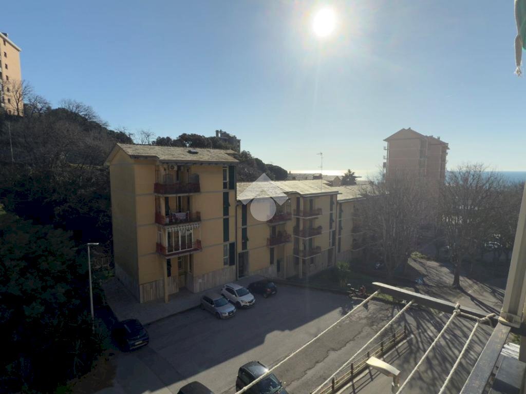 appartamento in vendita a Genova in zona Palmaro / Pra'