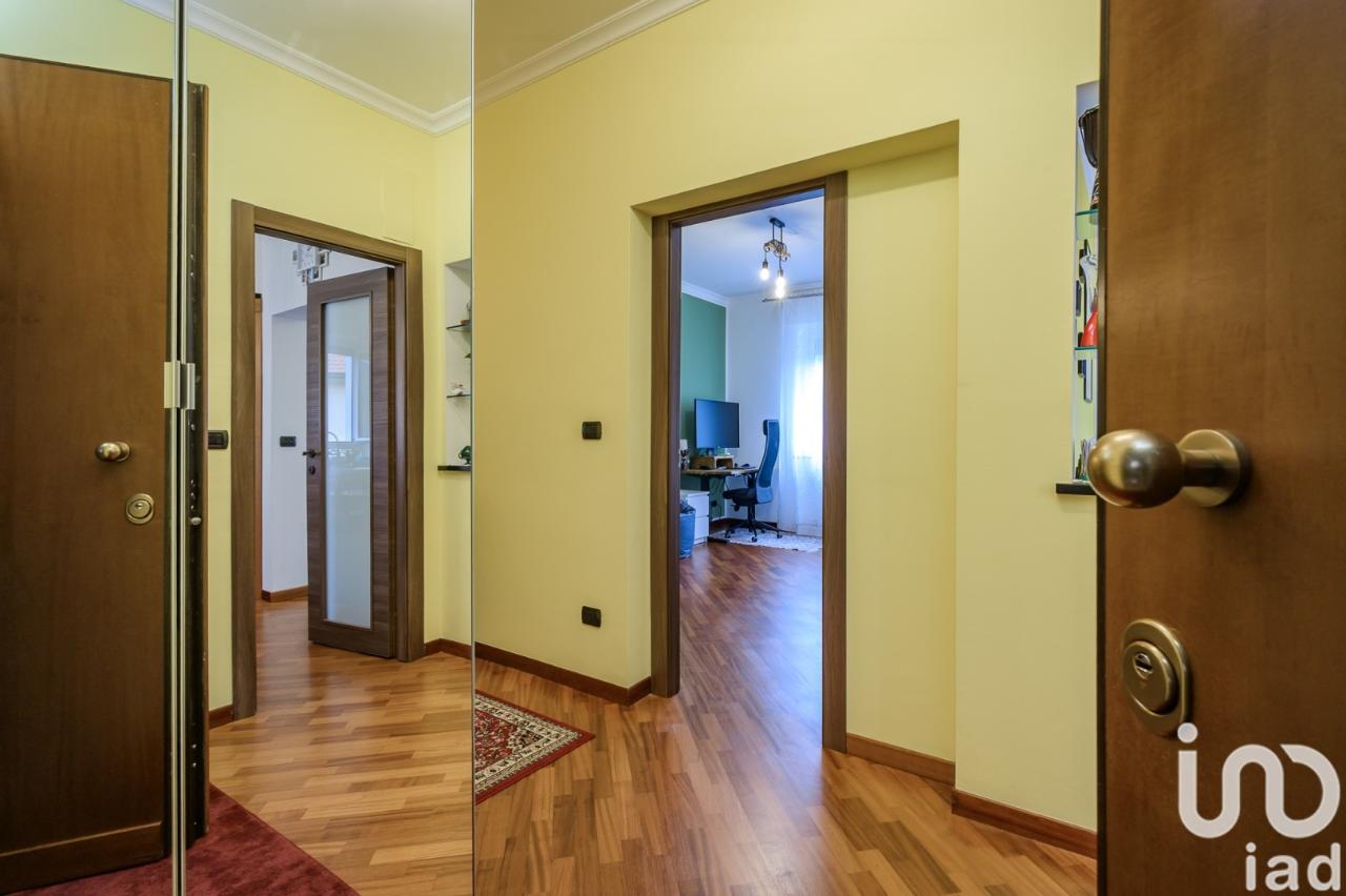 appartamento in vendita a Genova in zona Struppa