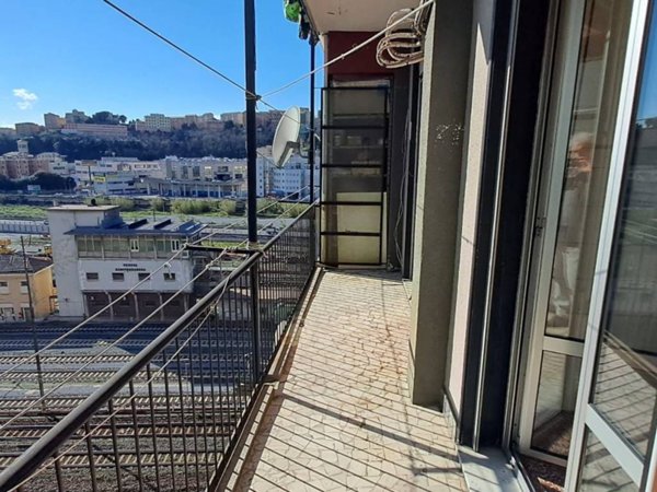 appartamento in vendita a Genova in zona Sampierdarena
