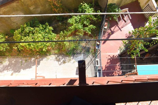 appartamento in vendita a Genova in zona Staglieno