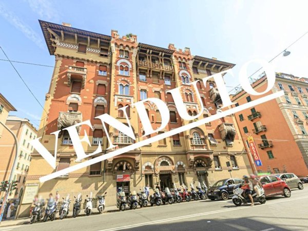 appartamento in vendita a Genova in zona Foce