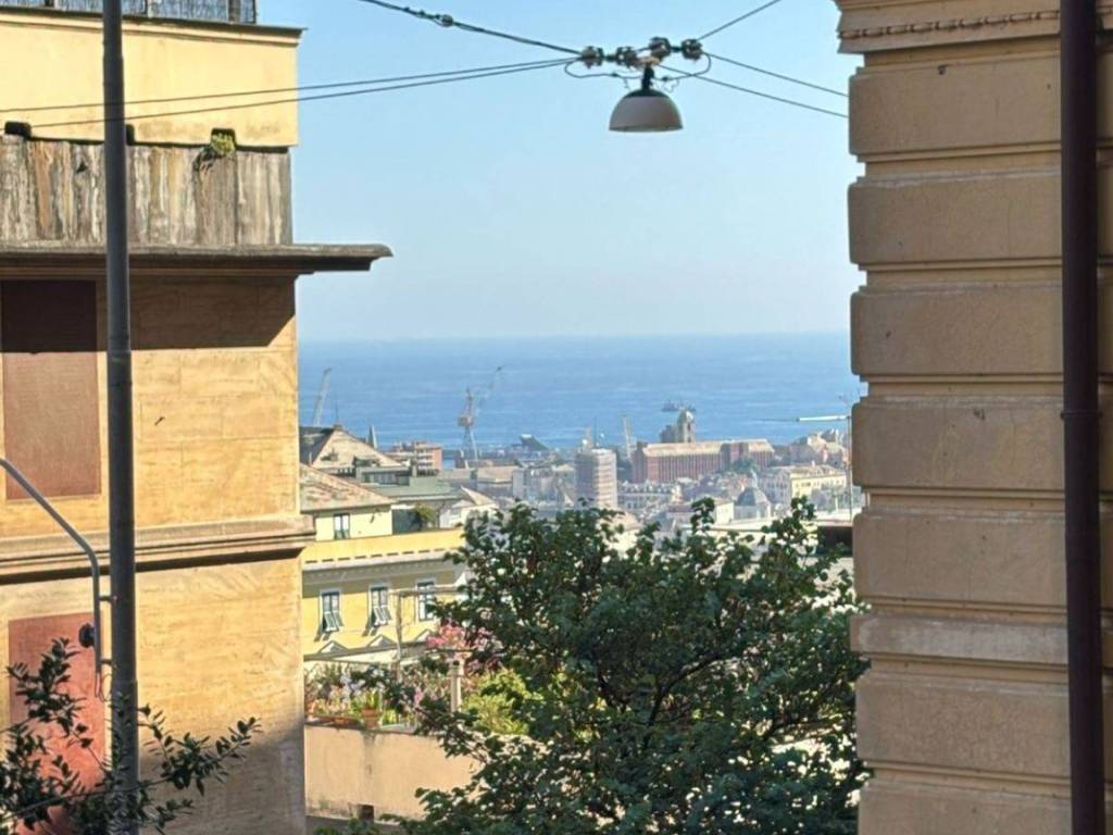 appartamento in vendita a Genova in zona Castelletto