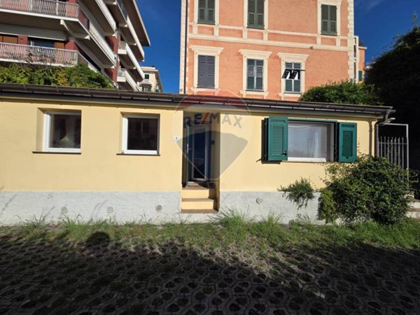 casa indipendente in vendita a Genova in zona Albaro