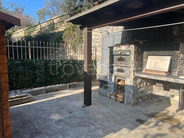 casa indipendente in vendita a Genova