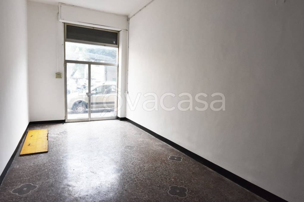 negozio in vendita a Genova in zona San Fruttuoso