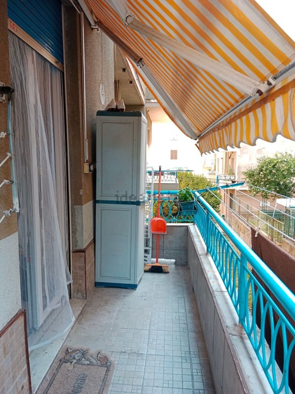 appartamento in vendita a Genova in zona Sestri Ponente