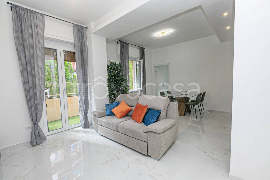 appartamento in vendita a Genova in zona Quezzi