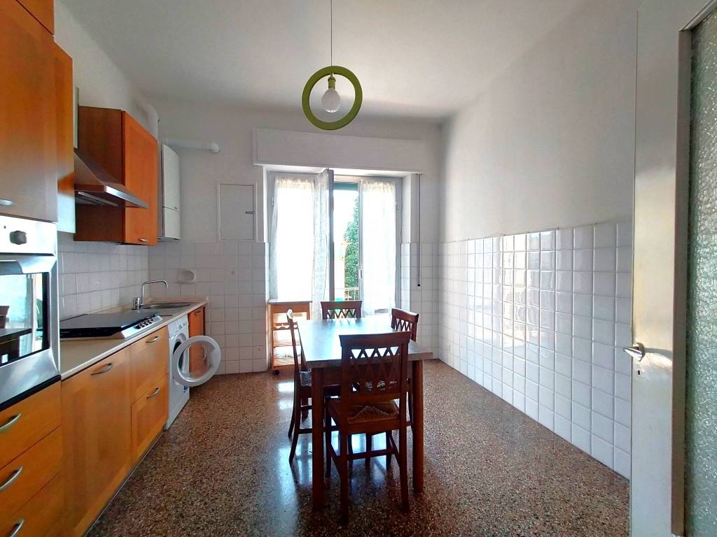 appartamento in vendita a Genova in zona Struppa