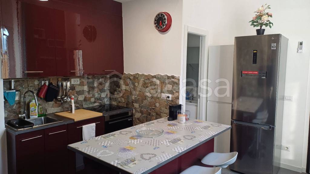 appartamento in vendita a Genova in zona Certosa