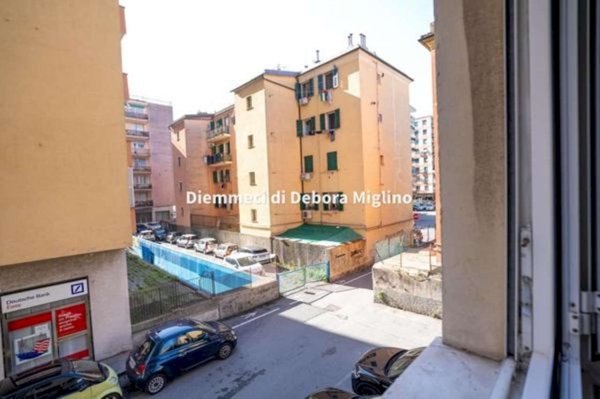 appartamento in vendita a Genova in zona Sestri Ponente