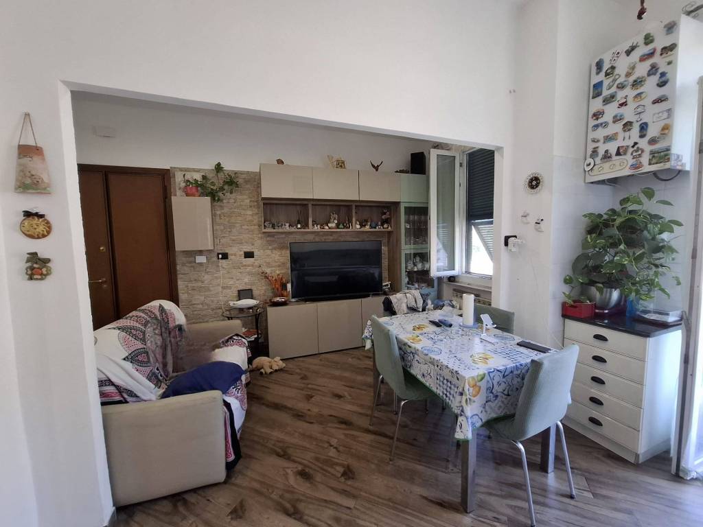 appartamento in vendita a Genova in zona Certosa
