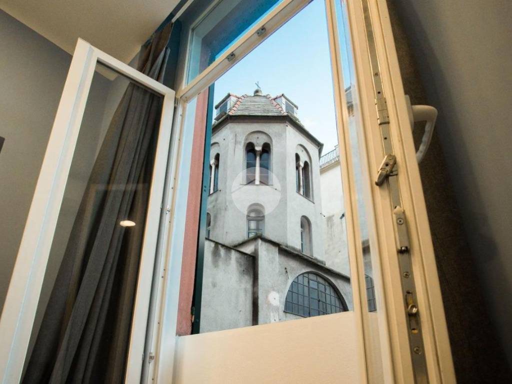 appartamento in vendita a Genova in zona Sottoripa / Maddalena / Molo