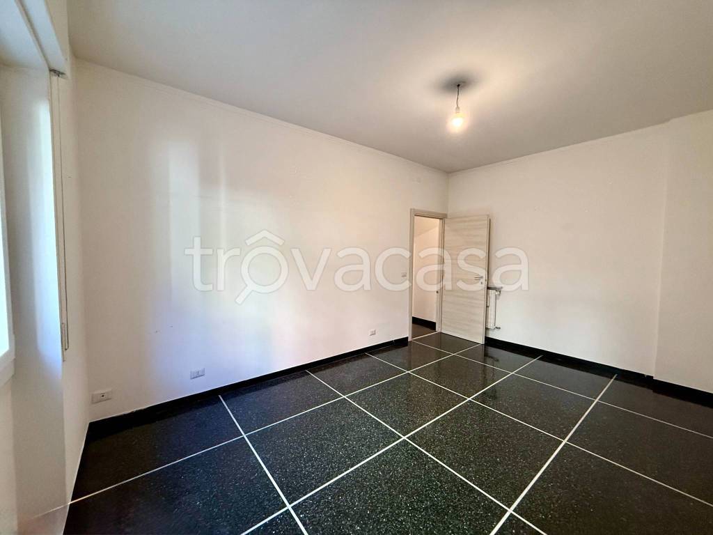 appartamento in vendita a Genova in zona Marassi