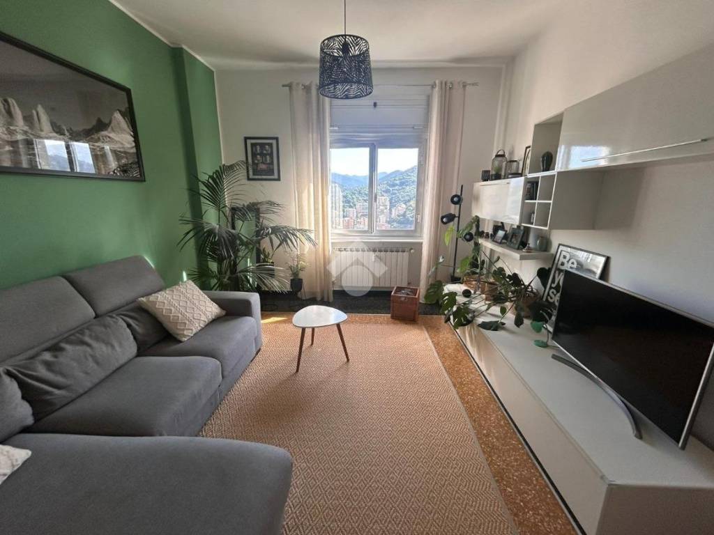 appartamento in vendita a Genova in zona Marassi