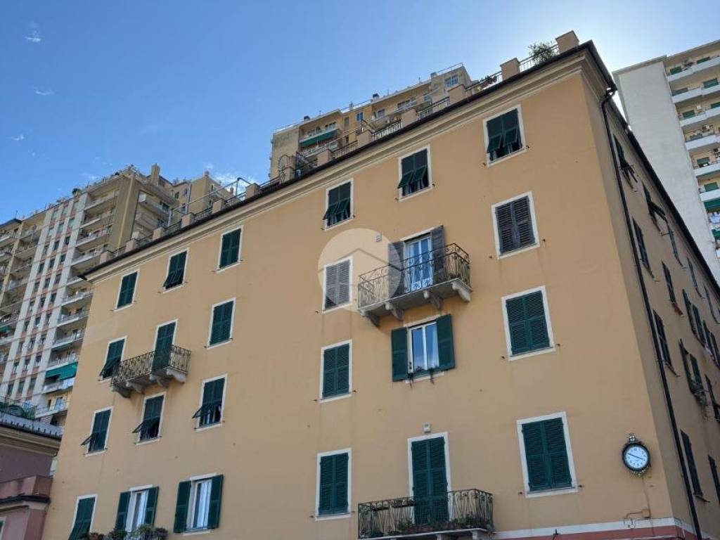 appartamento in vendita a Genova in zona Quezzi