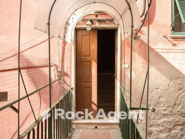 appartamento in vendita a Genova in zona Marassi