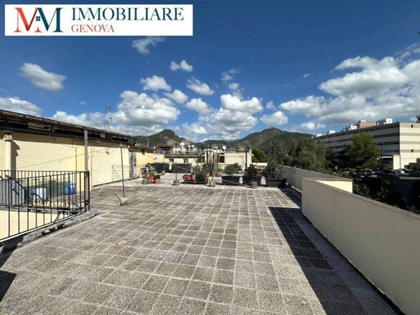 appartamento in vendita a Genova in zona Sestri Ponente