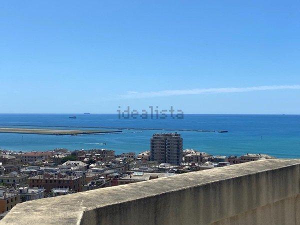 appartamento in vendita a Genova in zona Pegli