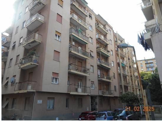appartamento in vendita a Genova in zona Sestri Ponente