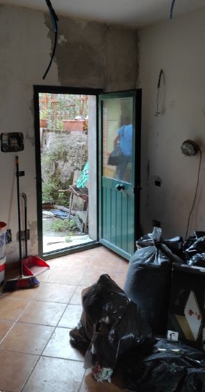 appartamento in vendita a Genova in zona Bolzaneto