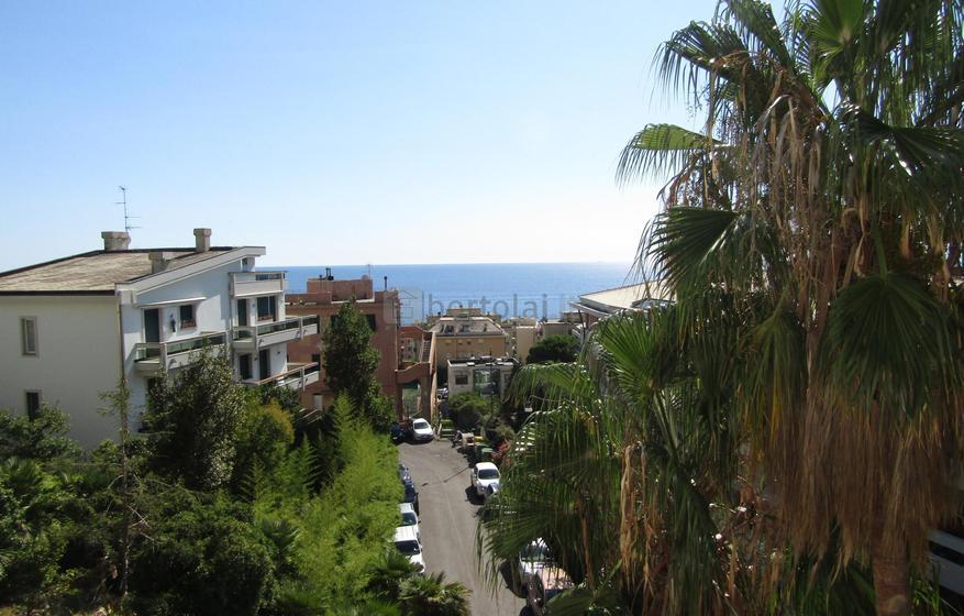 appartamento in vendita a Genova in zona Nervi