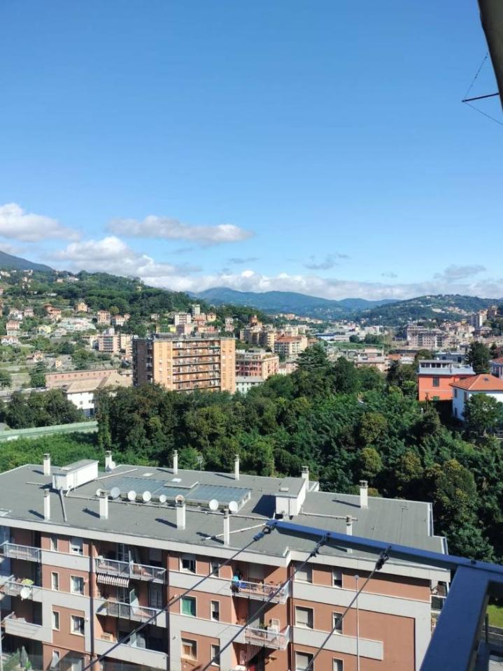 appartamento in vendita a Genova in zona Bolzaneto