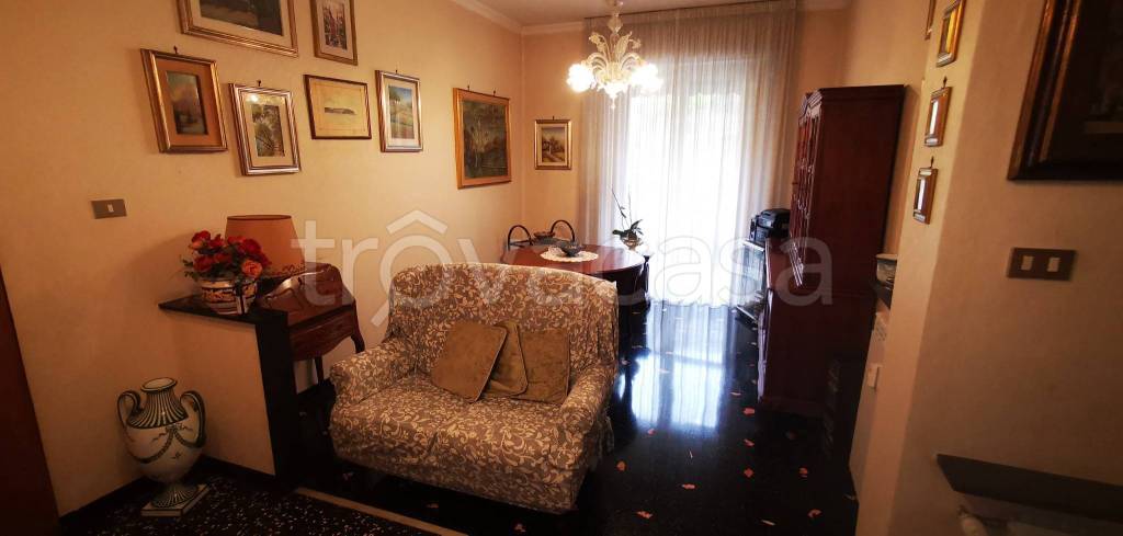 appartamento in vendita a Genova in zona Marassi