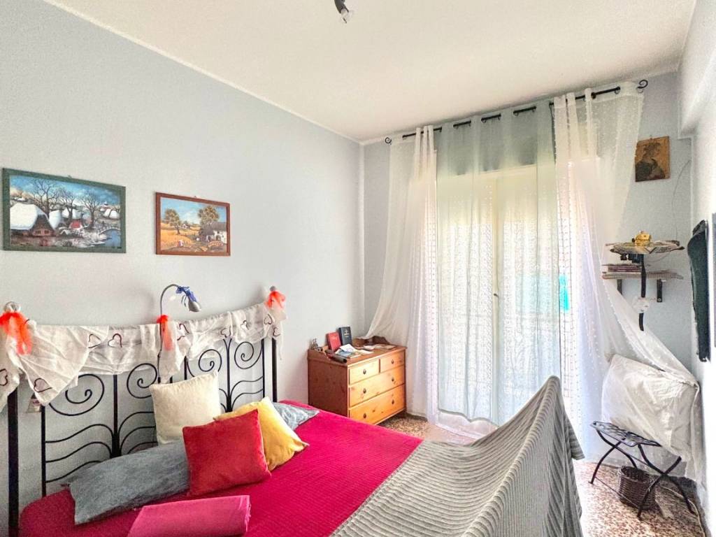 negozio in vendita a Genova in zona Molassana