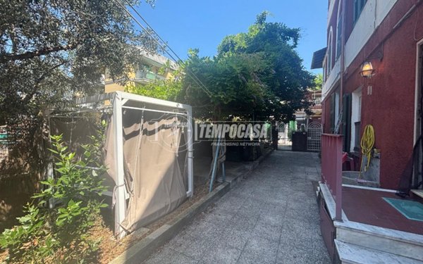 appartamento in vendita a Genova in zona Sampierdarena