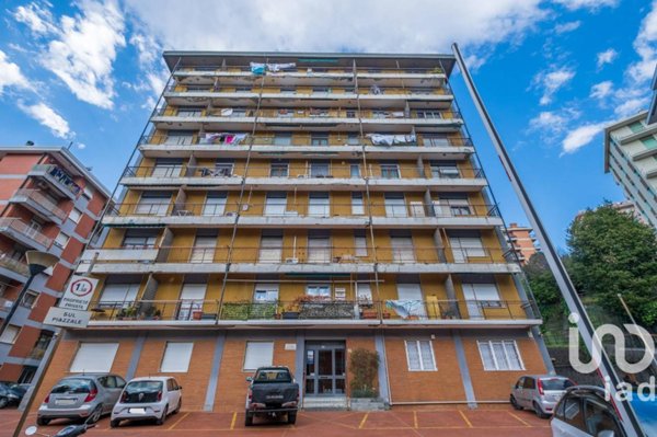 appartamento in vendita a Genova in zona Sestri Ponente