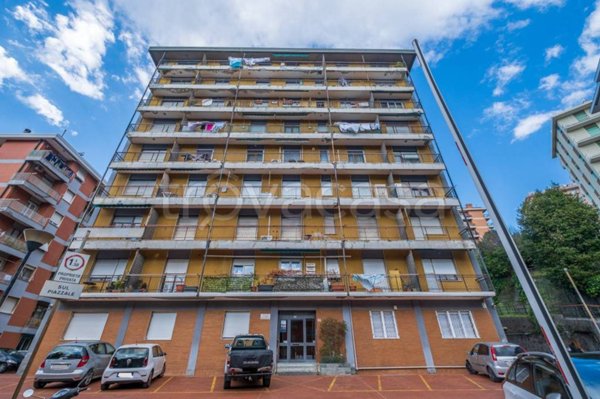 appartamento in vendita a Genova in zona Sestri Ponente