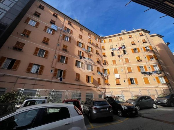 appartamento in vendita a Genova in zona Sampierdarena