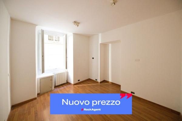 appartamento in vendita a Genova in zona Lagaccio / Granarolo