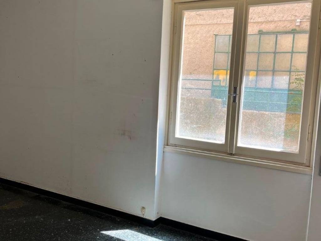 appartamento in vendita a Genova in zona Marassi
