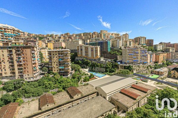 appartamento in vendita a Genova in zona Lagaccio / Granarolo