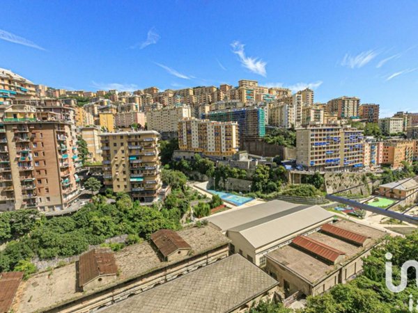 appartamento in vendita a Genova in zona Lagaccio / Granarolo