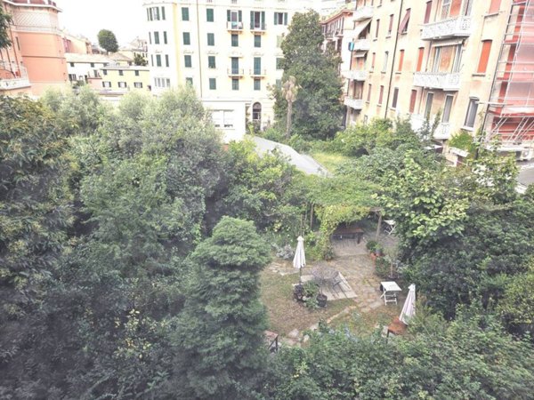 appartamento in vendita a Genova in zona Pegli