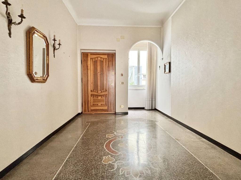 appartamento in vendita a Genova in zona Marassi