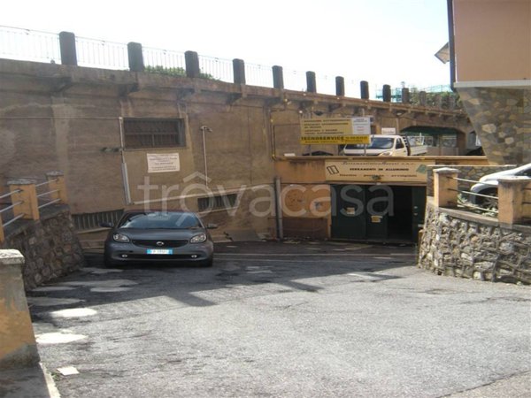 negozio in vendita a Genova in zona San Martino